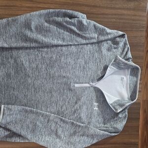 Under Armour Men’s Gray Heather 1/4 Zip Performance Pullover